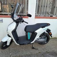 SCOOTER ELETTRICO 50 CC