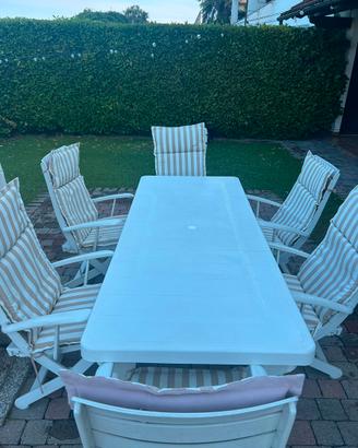 Set tavolo allungabile e 6 sedie da giardino