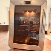 Cantinetta refrigerante per vino