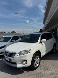 Toyota RAV 4 RAV4 Crossover 2.2 D-4D 150 CV DPF Ex