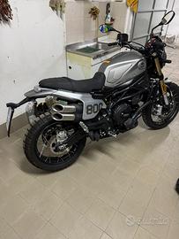 Benelli Leoncino 800 Trail