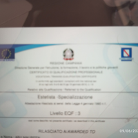 Estetista e Parrucchiera con i diplomi