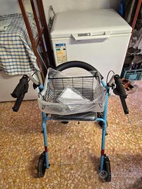 Deambulatore anziani 