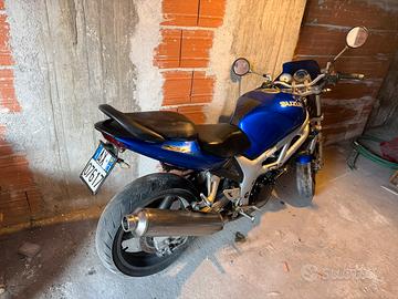 Suzuki SV 650 2000 vista e piaciuta non marciante