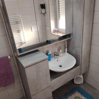 Mobile sospeso bagno