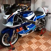 Suzuki GSX R 750 SRAD 1997