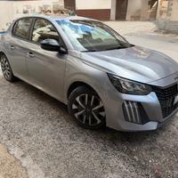 Peugeot 208 1200 cc 100 CV 