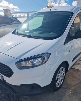 Ford Transit Courier 1.5 TDCi 2022