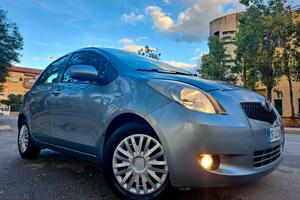 TOYOTA YARIS BENZINA E GPL  DI CASA TOYOTA 120 KM