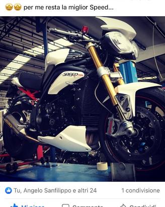 Triumph speed r 1050