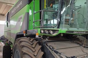 Mietitrebbia Deutz-Fahr C9306 TSB 4wd