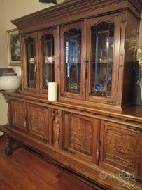 Sala completa con tavolo e 6 sedie