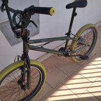 Bici tipo bmx