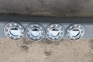 SET 4 BORCHIE COPPE RUOTA CERCHI 10" MINI