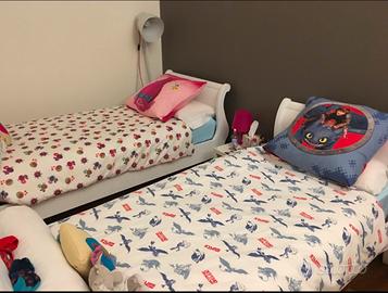 Letti singoli modello a barca bianca