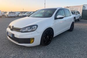 Volkswagen Golf 2.0 TDI DSG . GTD