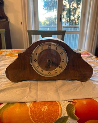 Orologio da tavolo o da camino in legno