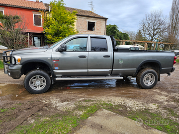 Dodge Ram 6.7 cummins diesel