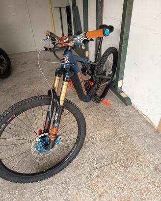 E MTB full sospension ROCKY MOUNTAIN ALLOY INSTINT