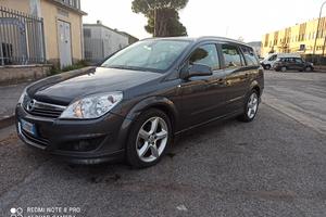 Opel Astra 1.7 CDTI. Anno 2010 con 136300 km!!!