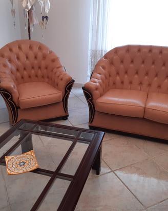 Divano e poltrone in pelle 