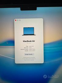 MacBook Air M2 13,6" 8/256GB - (97% Batteria)