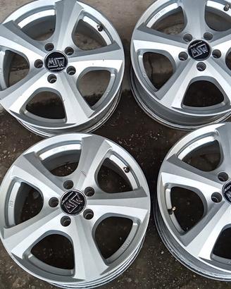 Cerchi in lega 16"