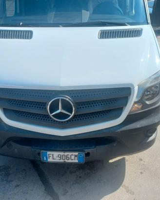Mercedes Benz