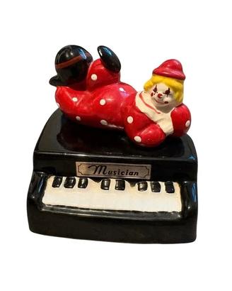 Carillon Clown Piano caricato suona Happy Birthday