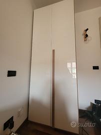 Armadio alto due ante