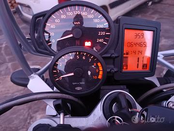 BMW R1200R