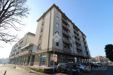 4 LOCALI A MIRANDOLA