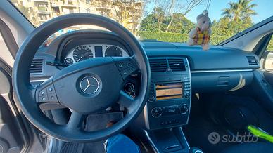 MERCEDES BENZ CLASSE B 180 DIESEL