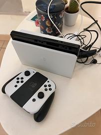 Nintendo switch oled Mariokart 8 incluso