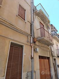 Casa in perfette condizioni Valguarnera Caropeppe