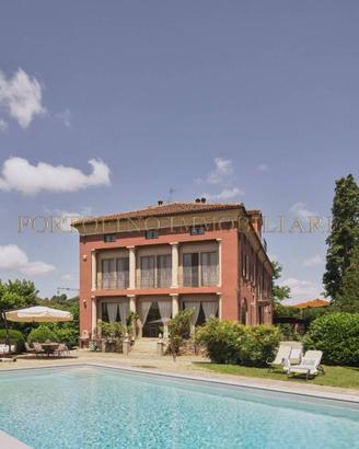 Villa di 1792 m² con più di 5 locali a Acqui Terme