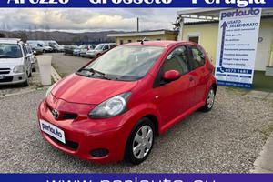 TOYOTA Aygo 1.0 12V VVT-i 5 porte Sol
