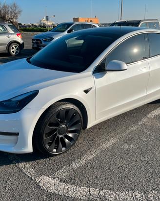 Tesla Model 3 Performance