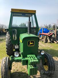 Trattore John Deere 2130