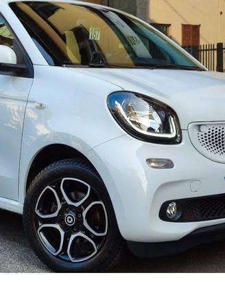 Ricambi smart forfour 453  musata ecc ..