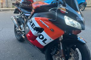 Honda cbr 1000 RR fireblade