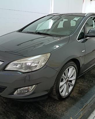 OPEL Astra 1.7 CDTI 130CV Sports Tourer Cosmo