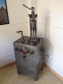 Macchinario del 1939 per produzione della gassosa