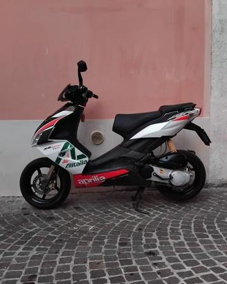 Aprilia SR 50  Leggi bene