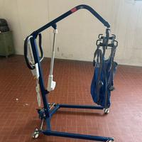 Sollevatore elettrico per disabili