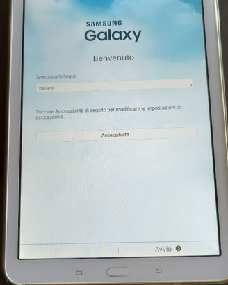 Tablet SAMSUNG SM-T560