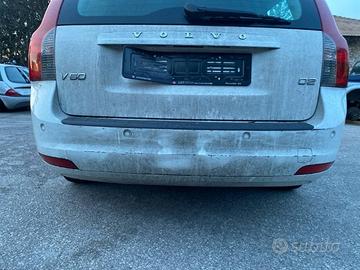 PARAURTI POSTERIORE PER VOLVO V50 ANNO 2011