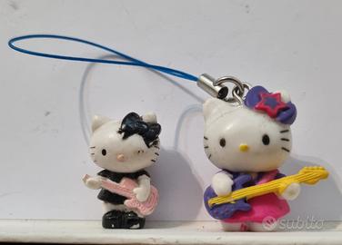 Set 2 Ciondoli Hello Kitty Rock Band 🎸(Vintage 20