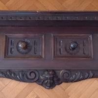 Attaccapanni intagliato