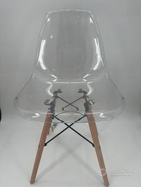 Sedie da pranzo trasparenti con gambe in legno